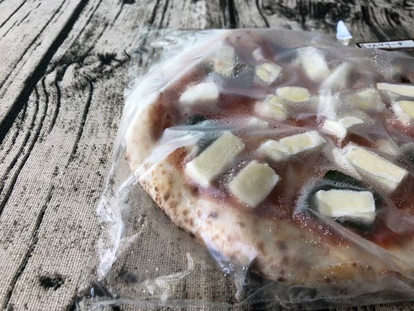 「マルゲリータヴォーノ」の冷凍された状態