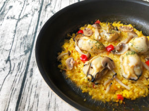 【冷凍パエリアを口コミ】パンdeパエリア パーティーの人気「牡蠣とキノコのパエリア」を取り寄せ！