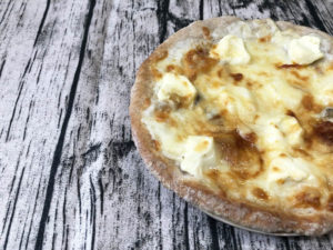 【口コミレビュー】ピザハウスロッソの「チーズ&チーズホワイトソース」まるで特大グラタン！