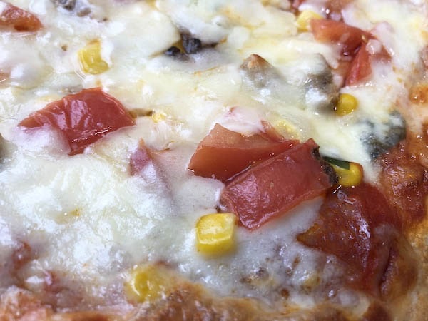 ピザハウスロッソのスペシャルMIXピザのサラミ