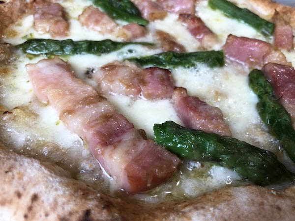 東急ベル「SALUS ONLINE MARKET」の冷凍ピザ「カルボナーラピッツァ」