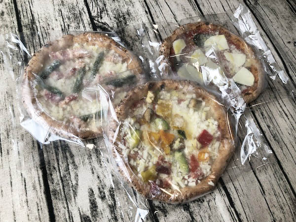 東急ベル「SALUS ONLINE MARKET」の冷凍ピザ３枚セット