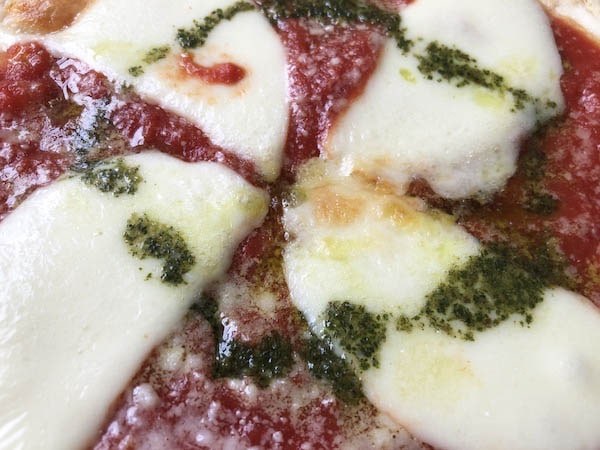 トロナジャパン「本当に旨いピッツァが食べたい。」マルゲリータ