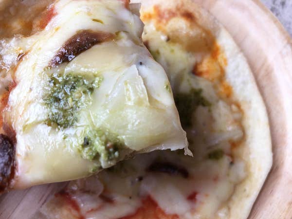ヴァッラータの冷凍ピザ「オニオンとアンチョビのジェノバ風ピッツァ」