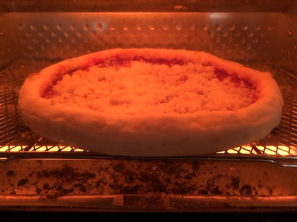 カーサ・カキヤの冷凍ピザ「ピッツァクラシカ」をオーブントースターで焼く