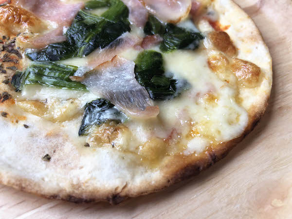 ヴァッラータの冷凍ピザ「ベーコンとほうれん草のピッツァ」