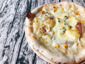 【口コミレビュー】薪窯ナポリピザ フォンターナの冷凍ピザ「モルタデッラとピスタチオ」を取り寄せ！