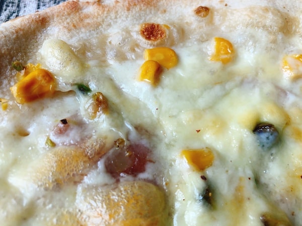 フォンターナの冷凍ピザ「モルタデッラとピスタチオのピッツァ」