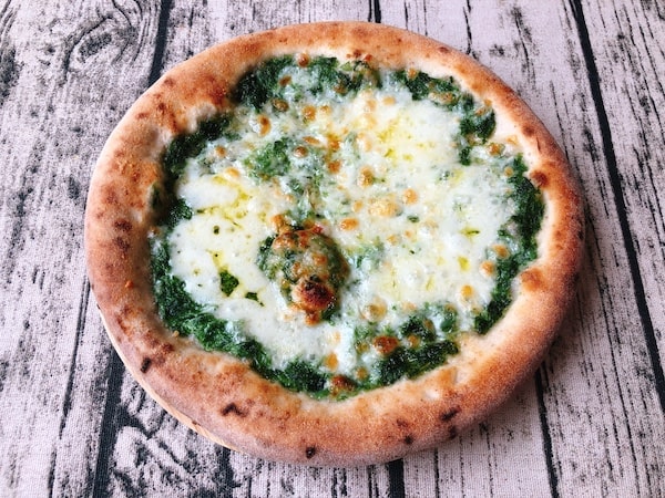 Pizzeria da ENZOの冷凍ピザ「アーサークリームピッツァ」出来上がり！