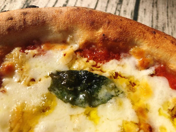 Pizzeria da ENZOの冷凍ピザ「スモークチーズのマルゲリータ」