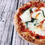 ダ・グランツァの冷凍ピザ「マルゲリータ」フレッシュトマトソースと全粒粉生地が合う!