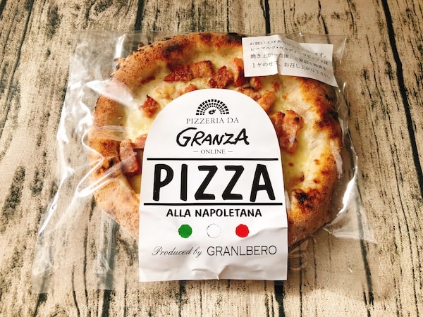 ダ・グランツァの冷凍ピザ「カルボナーラ」のパッケージ