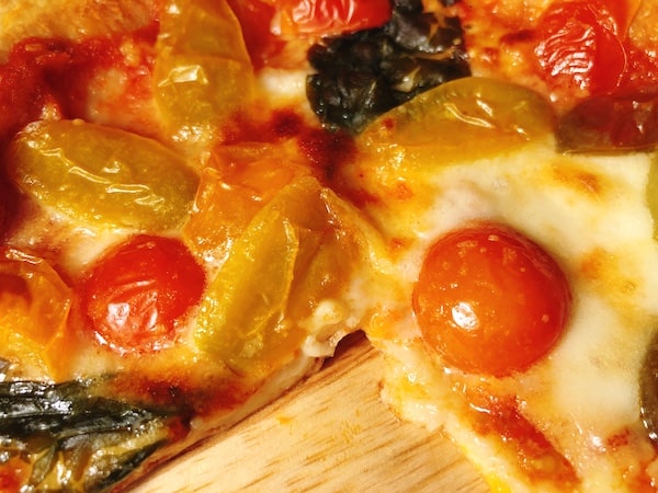 ビッグベアーズの冷凍ピザ「カラフルトマトのマルゲリータ」