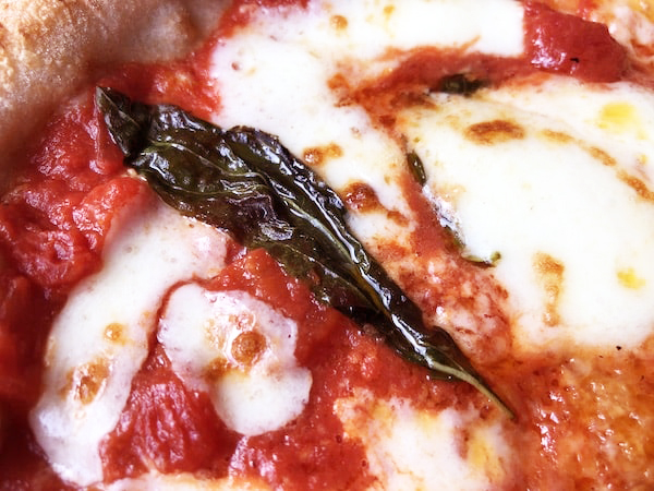 チェザリの冷凍ピザ「匠ピッツァ・マルゲリータ」