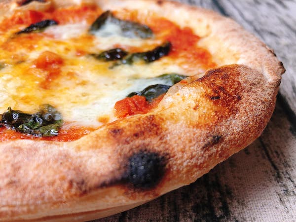 チェザリの冷凍ピザ「匠ピッツァ・マルゲリータ・エクストラ」