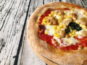 キッズも喜ぶ！山のはちみつ屋の冷凍ピザ「ツナマヨコーンのピザ」をお取り寄せレビュー！