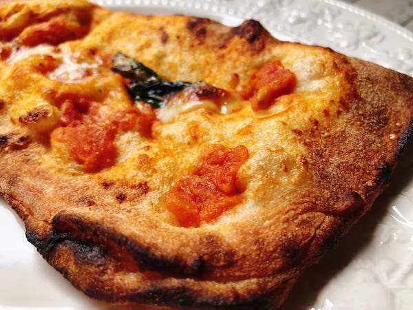 チェザリの冷凍ピザ『リピエーノ』