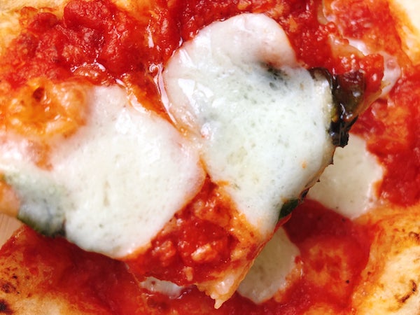 サルヴァトーレ・カーサの冷凍ピザ「プレミアムマルゲリータ」
