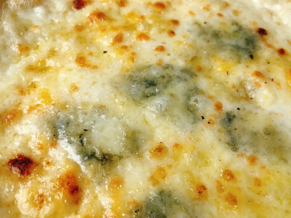 サルヴァトーレカーサの冷凍ピザ「4種のチーズのピッツァ」