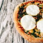 【口コミレビュー】picard（ピカール）の冷凍ピザ「クルミ、ハチミツ、シェーブルチーズのピッツァ」クセがやばい！！