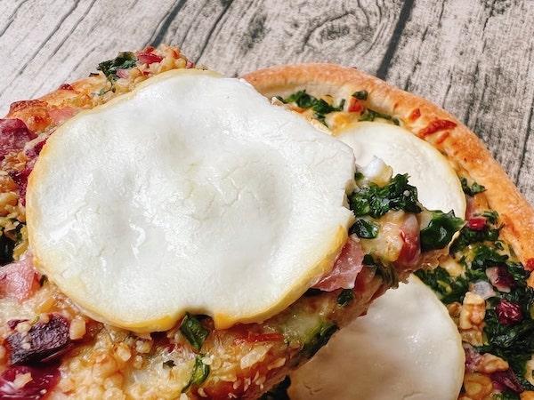 picard（ピカール）の冷凍ピザ「クルミ、ハチミツ、シェーブルチーズのピッツァ」