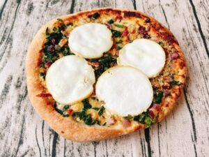 picard（ピカール）の冷凍ピザ「クルミ、ハチミツ、シェーブルチーズのピッツァ」出来上がり