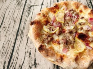 【人気間違いナシ】PST2022秋の新作冷凍ピザ２種類を一挙口コミレビュー！