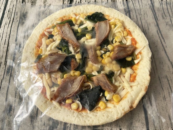 LOVEゲリータの冷凍ピザ「照り焼きスペシャル」